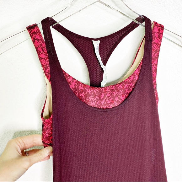 Lululemon workout tank - Picture 3 of 5